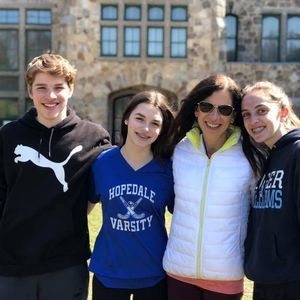 Meet your Posher, Andrea